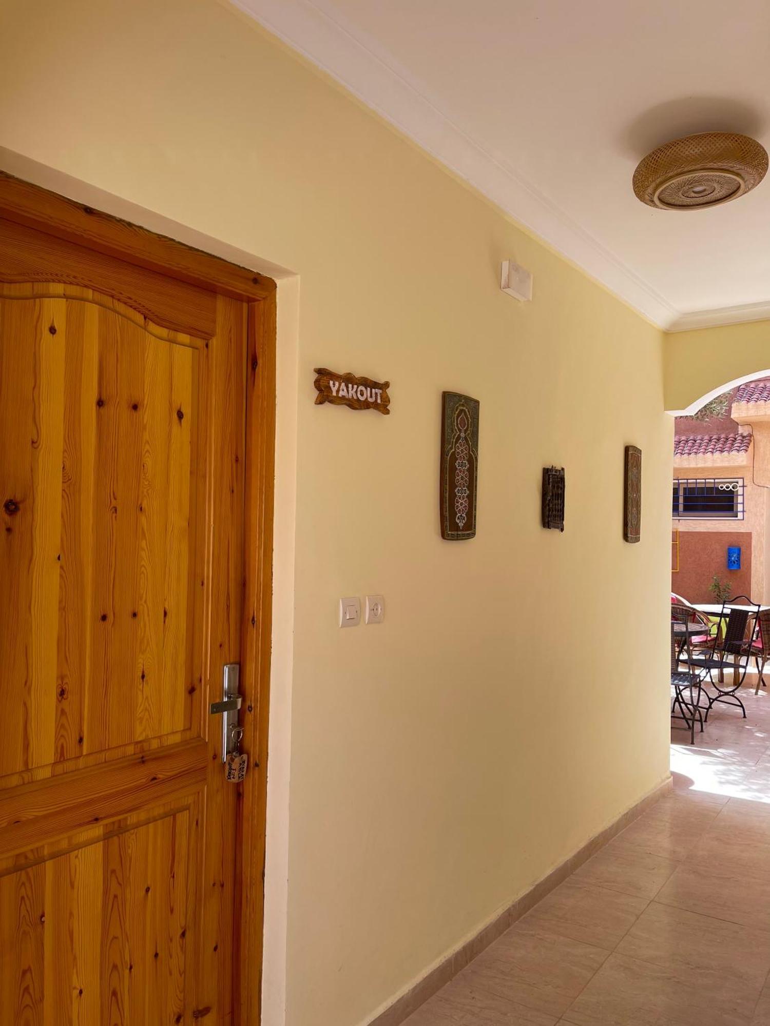 Dyafat Abla Hotel Варзазат Екстериор снимка